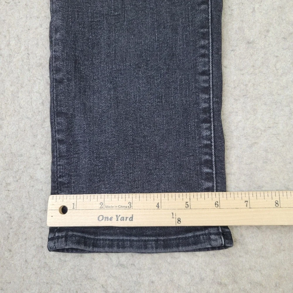 Levis levi 724